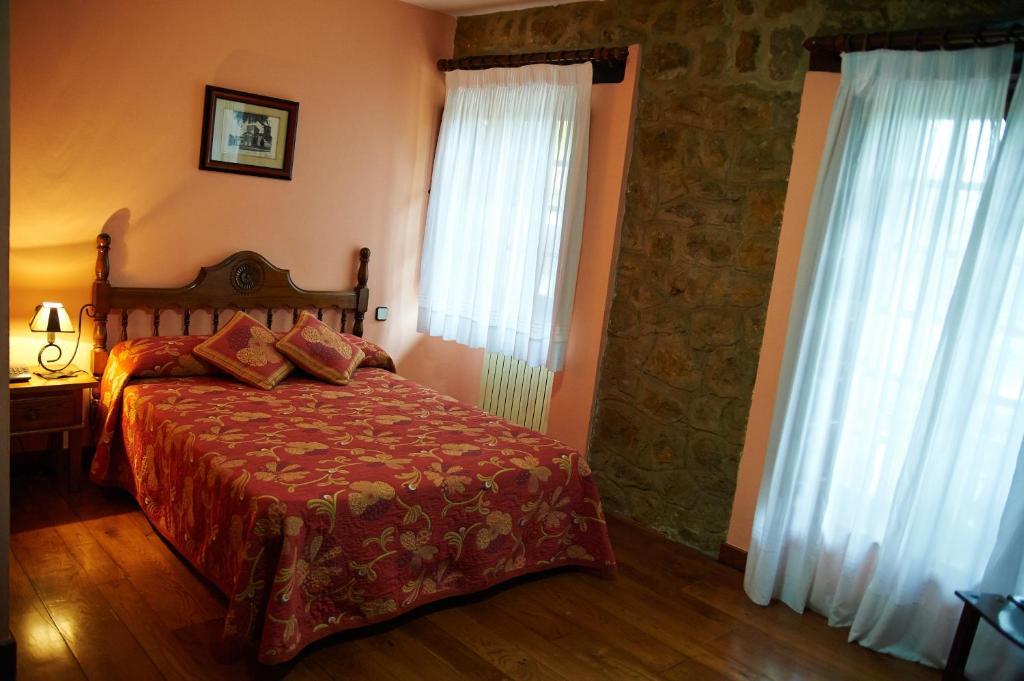 Hotel Los Angeles Santillana del Mar Bilik gambar